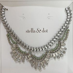 Stella & Dot Belle Necklace